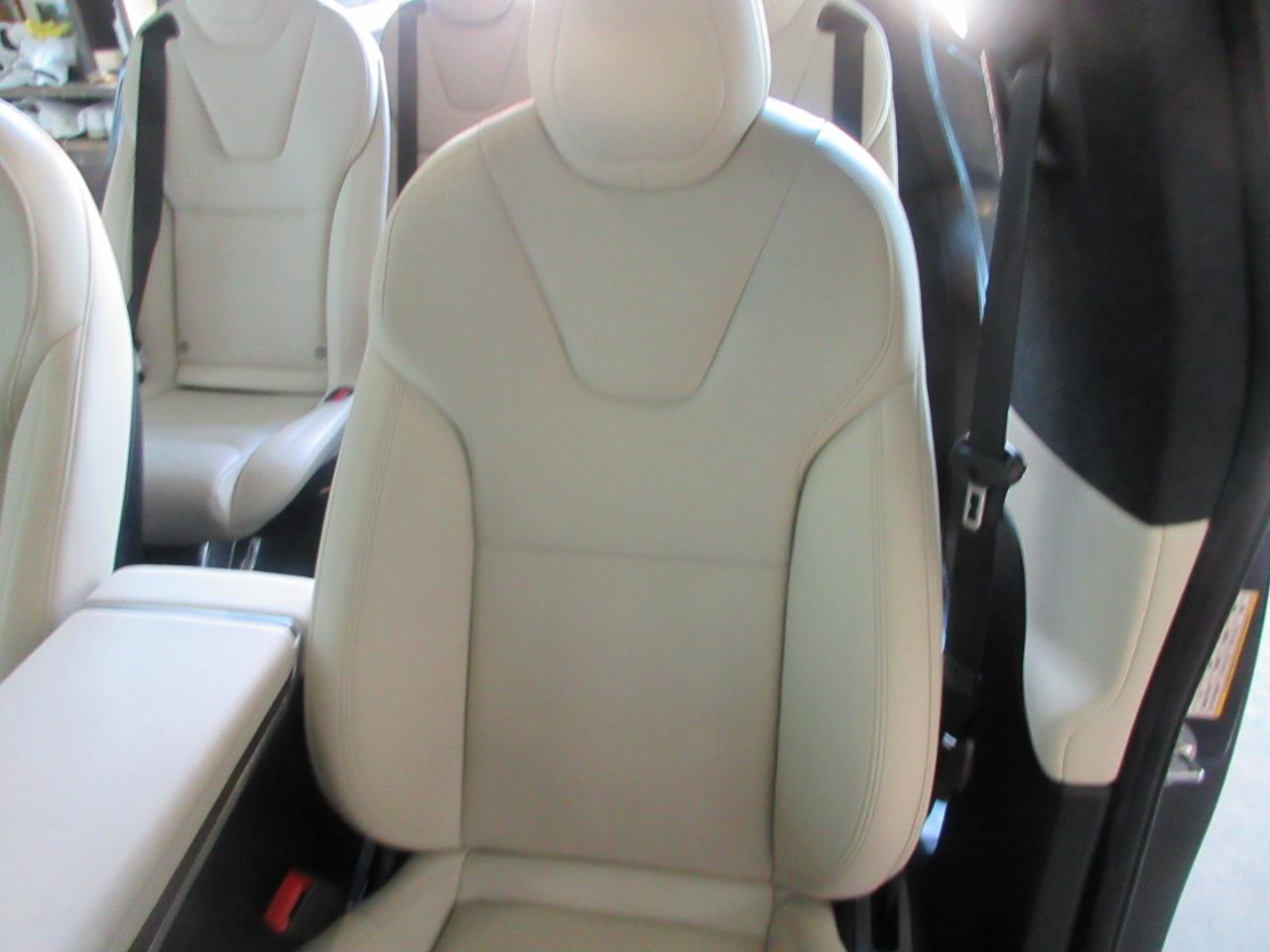 Tesla Model X AWD 2023