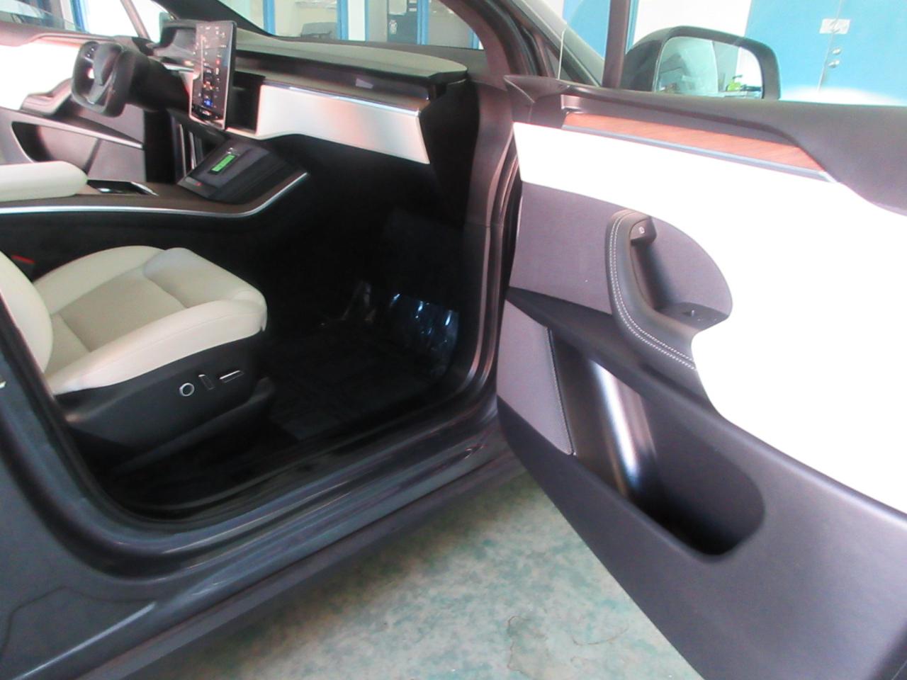 Tesla Model X AWD 2023