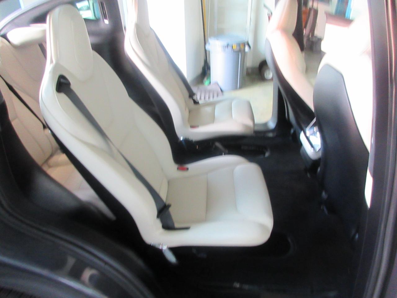 Tesla Model X AWD 2023