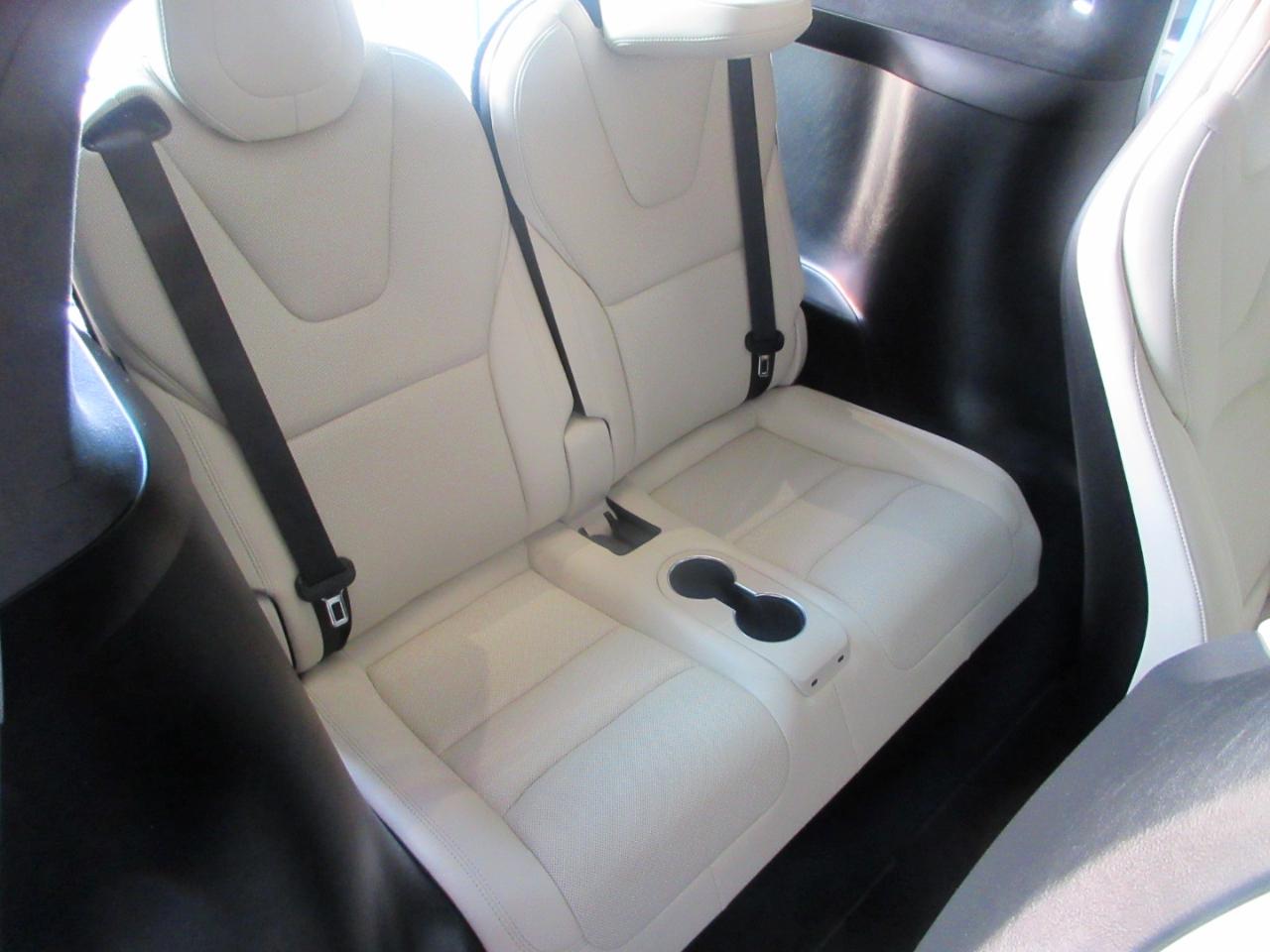 Tesla Model X AWD 2023