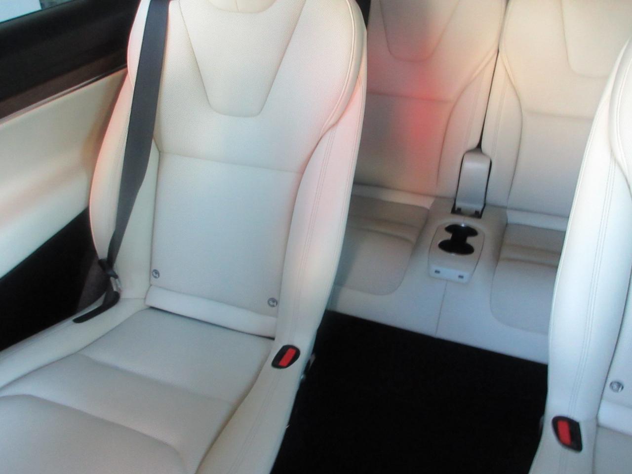 Tesla Model X AWD 2023