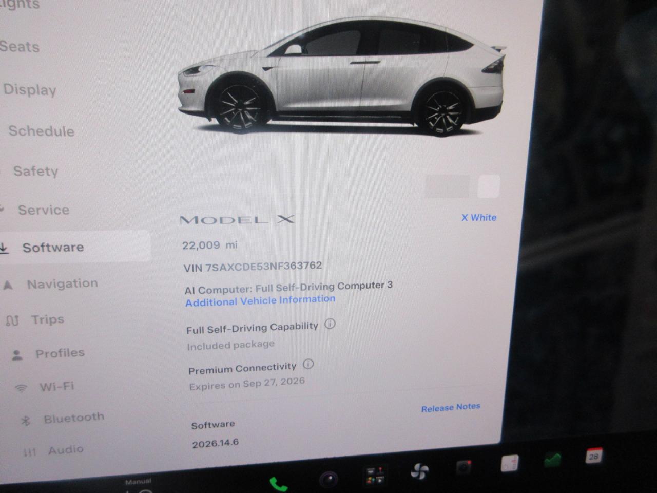 Tesla Model X  2022