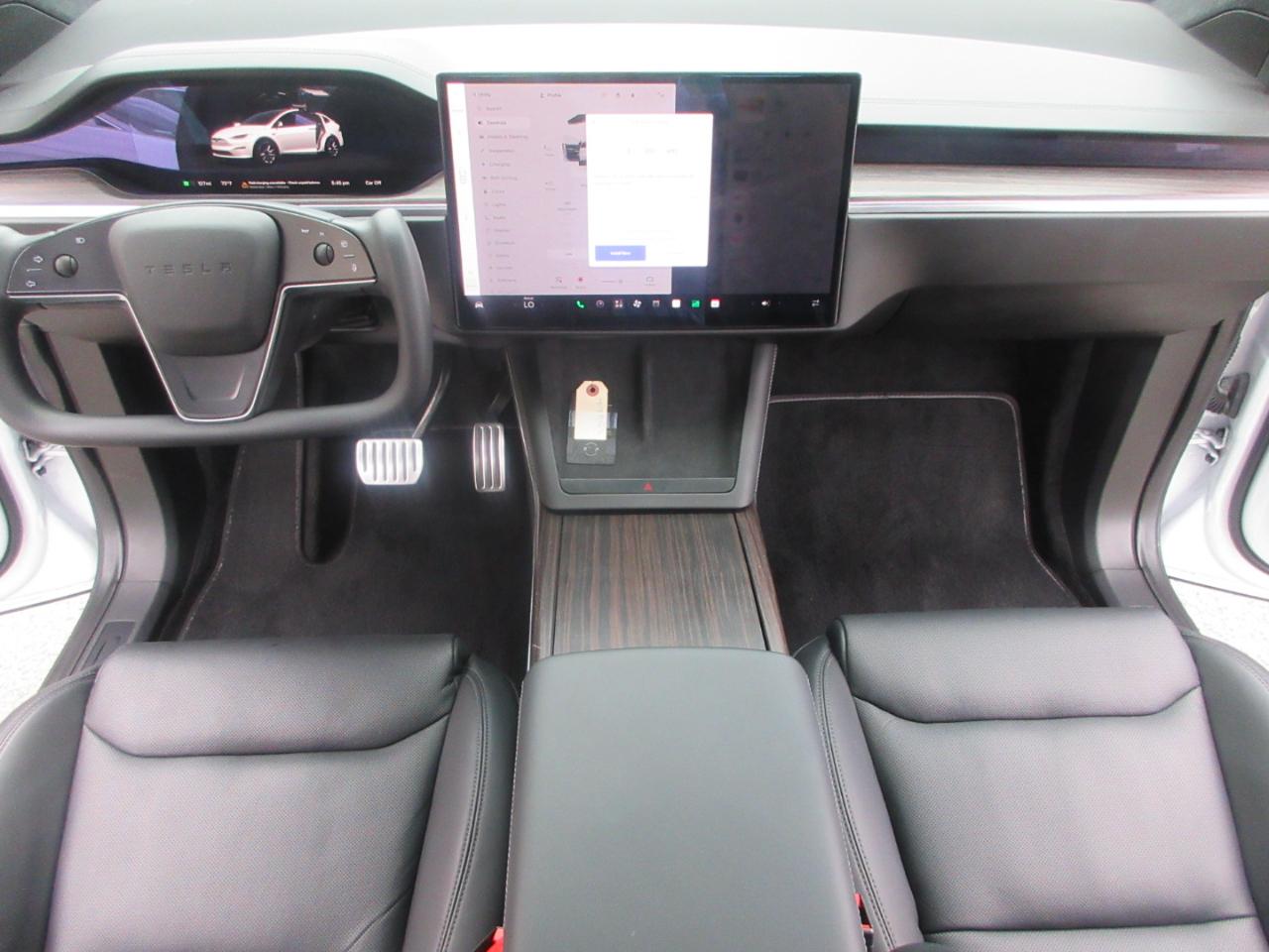 Tesla Model X  2022