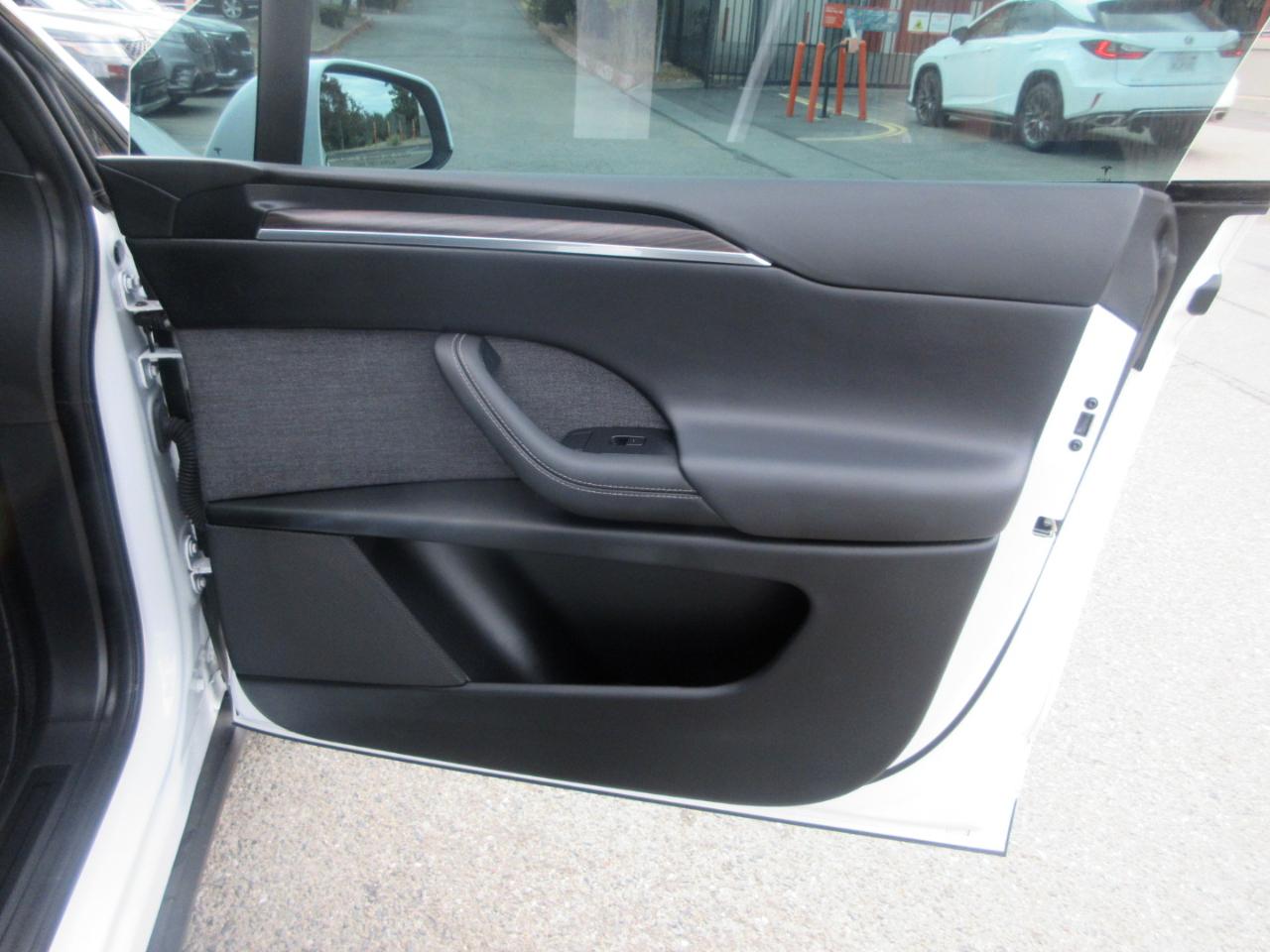 Tesla Model X  2022