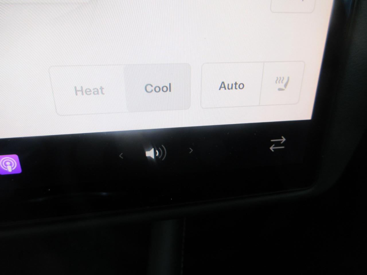Tesla Model X  2022