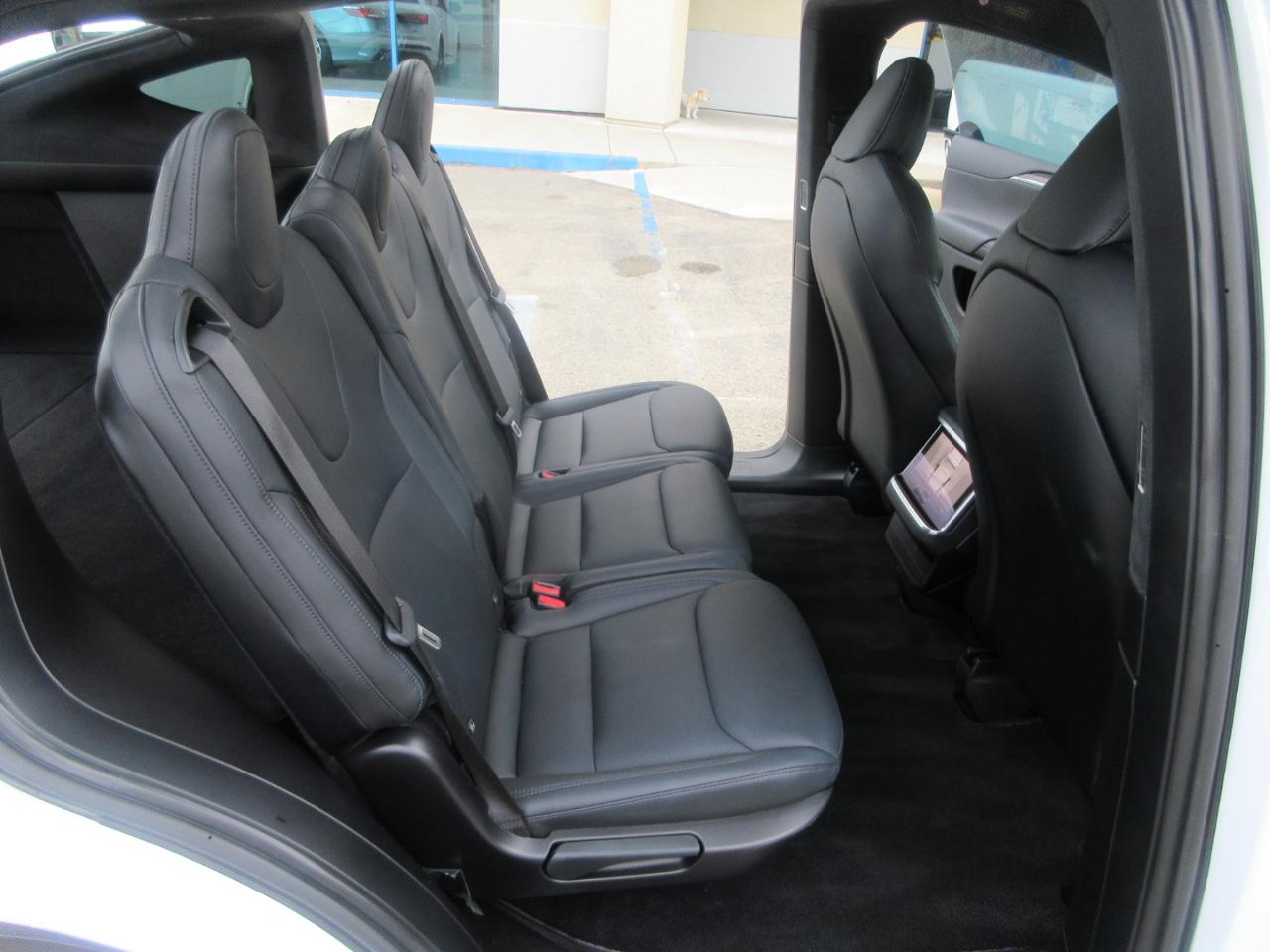 Tesla Model X  2022