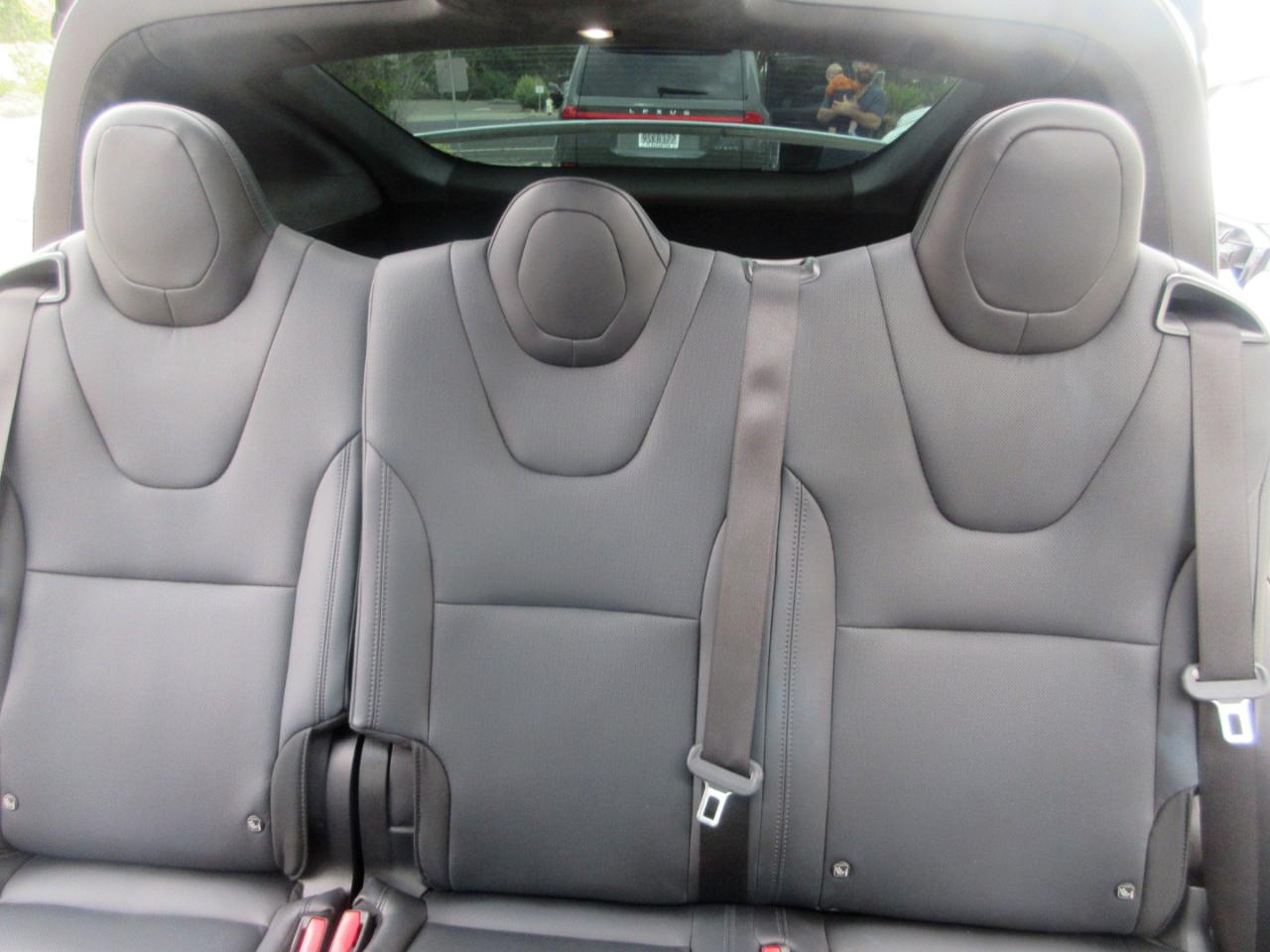 Tesla Model X  2022