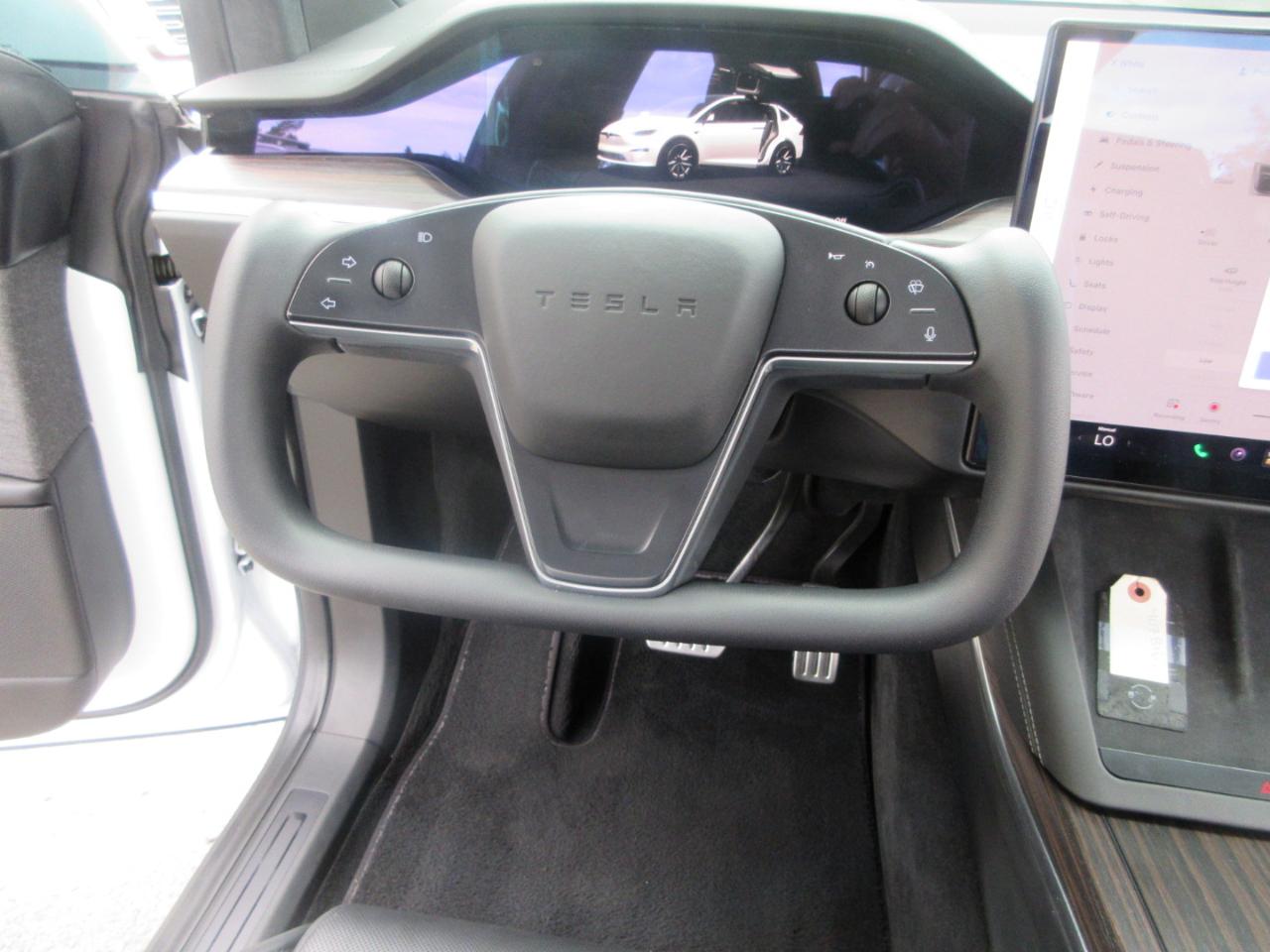 Tesla Model X  2022