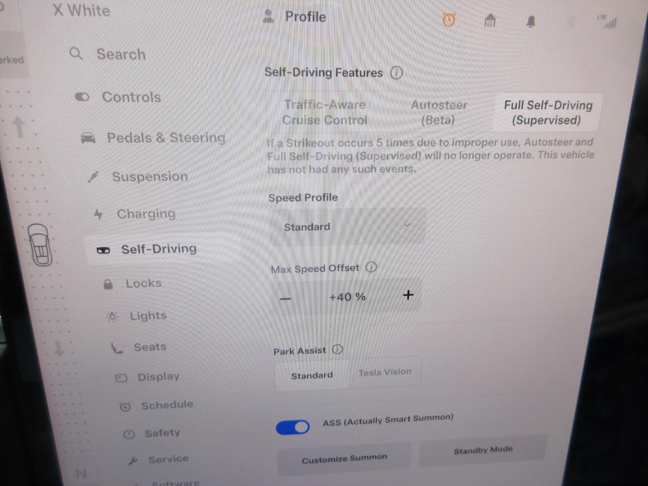 Tesla Model X  2022