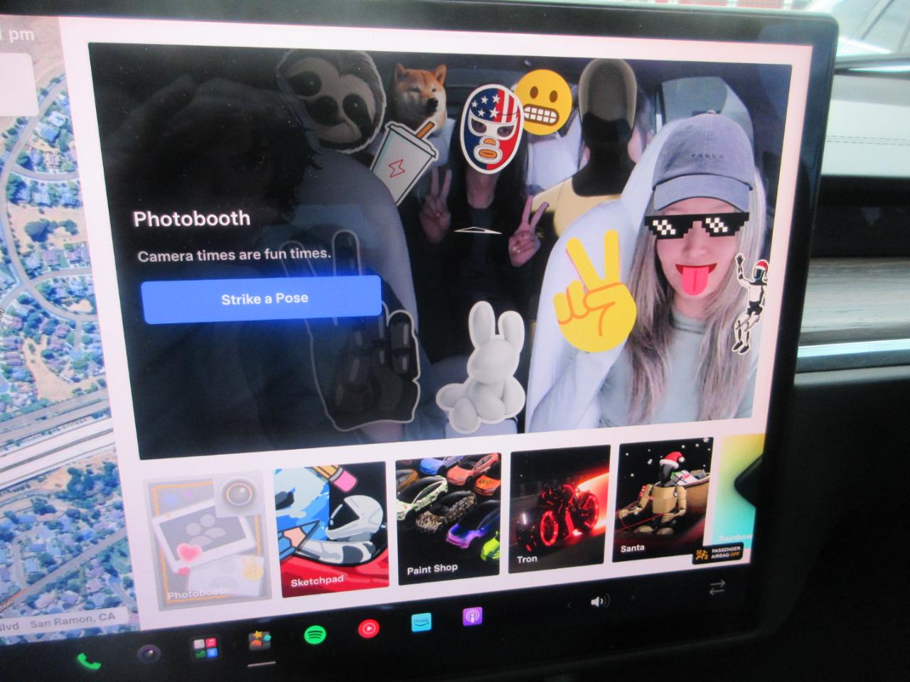 Tesla Model X  2022