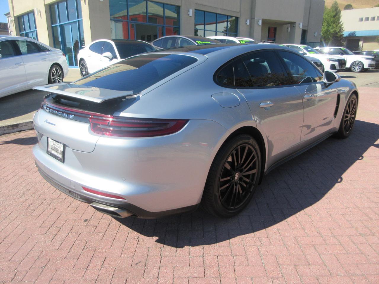 Porsche Panamera  2019