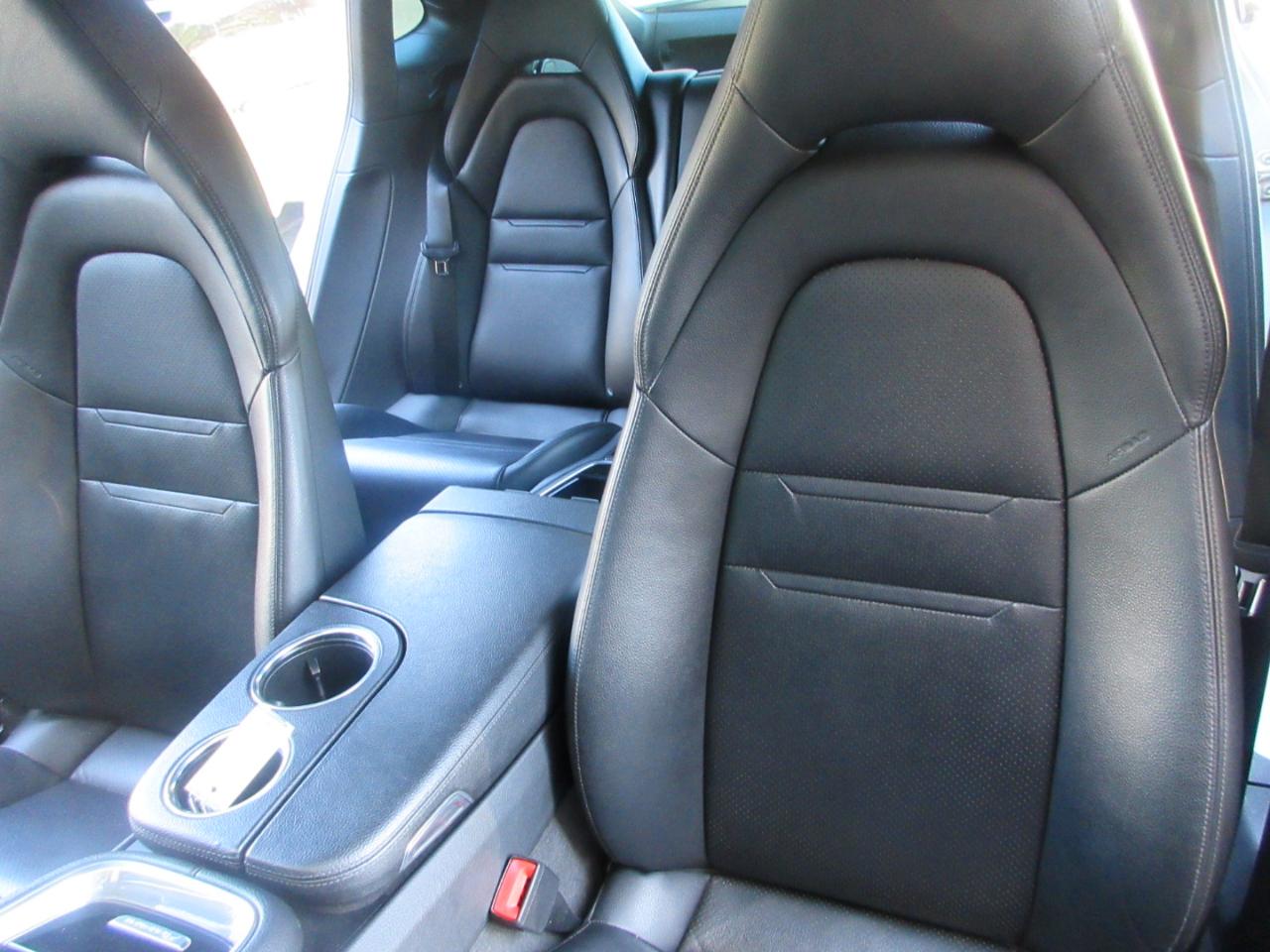 Porsche Panamera  2019