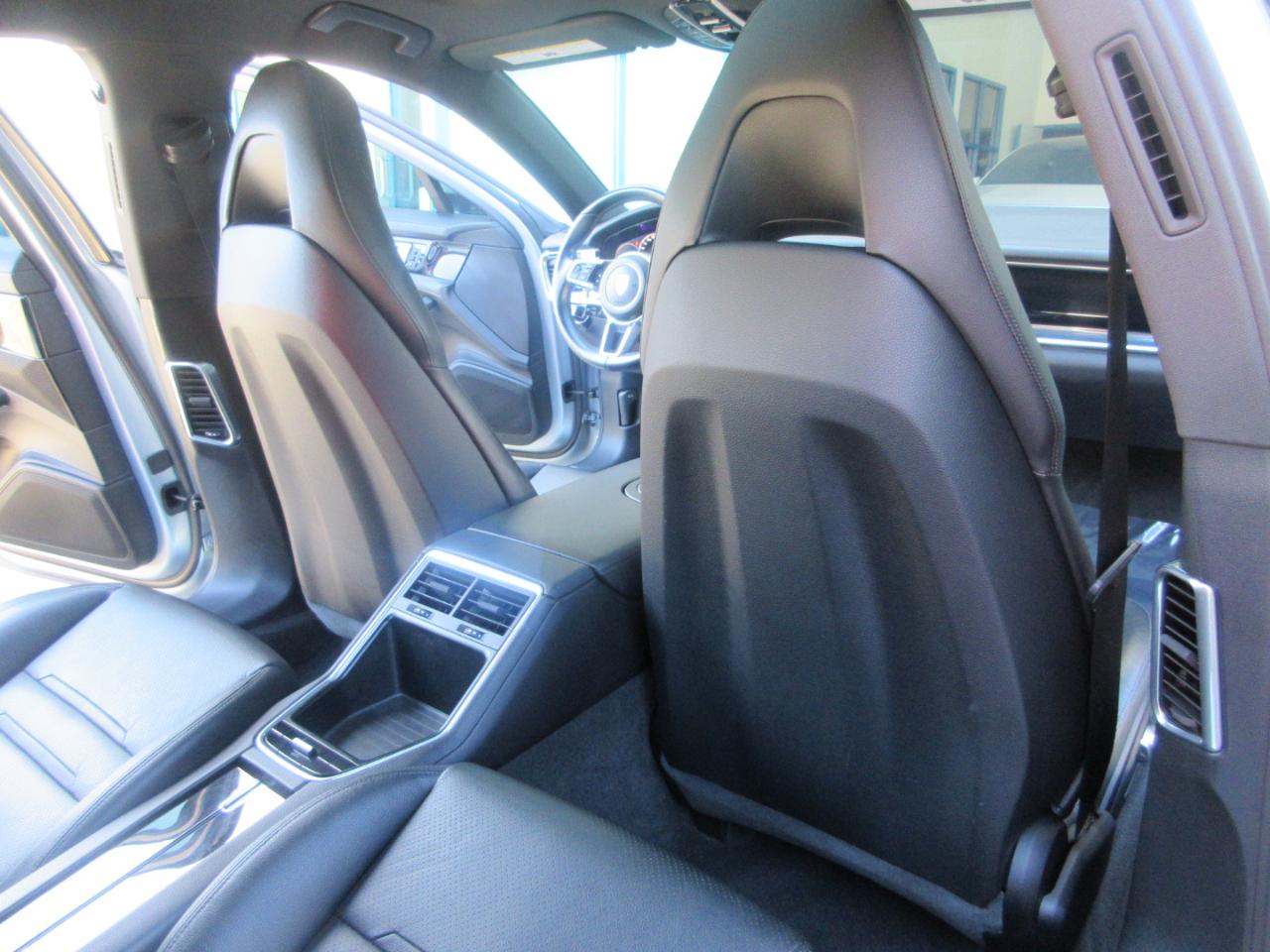 Porsche Panamera  2019