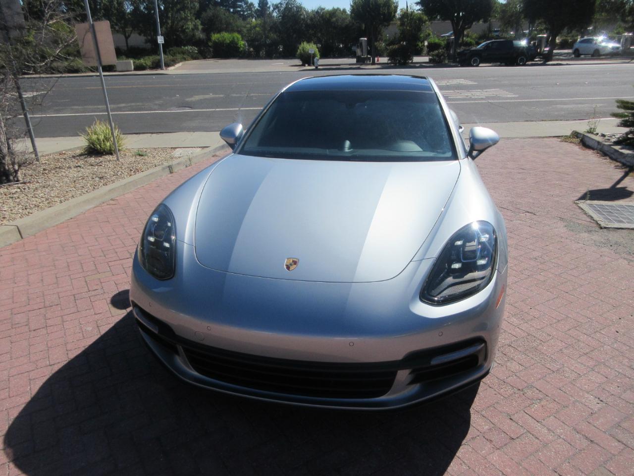 Porsche Panamera  2019