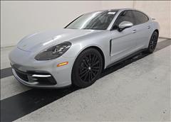 2019 Porsche Panamera 