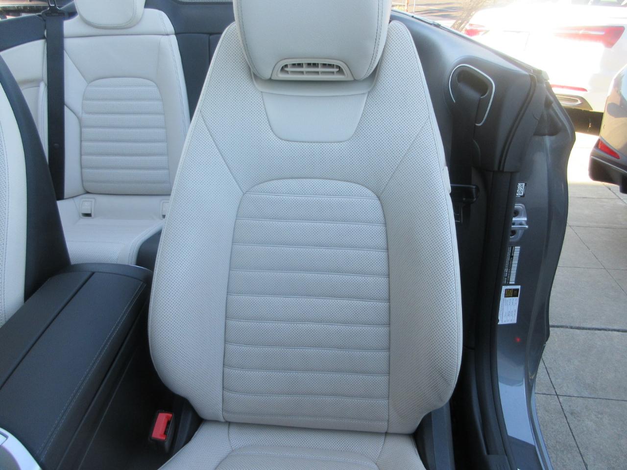 Mercedes-Benz C300  2020