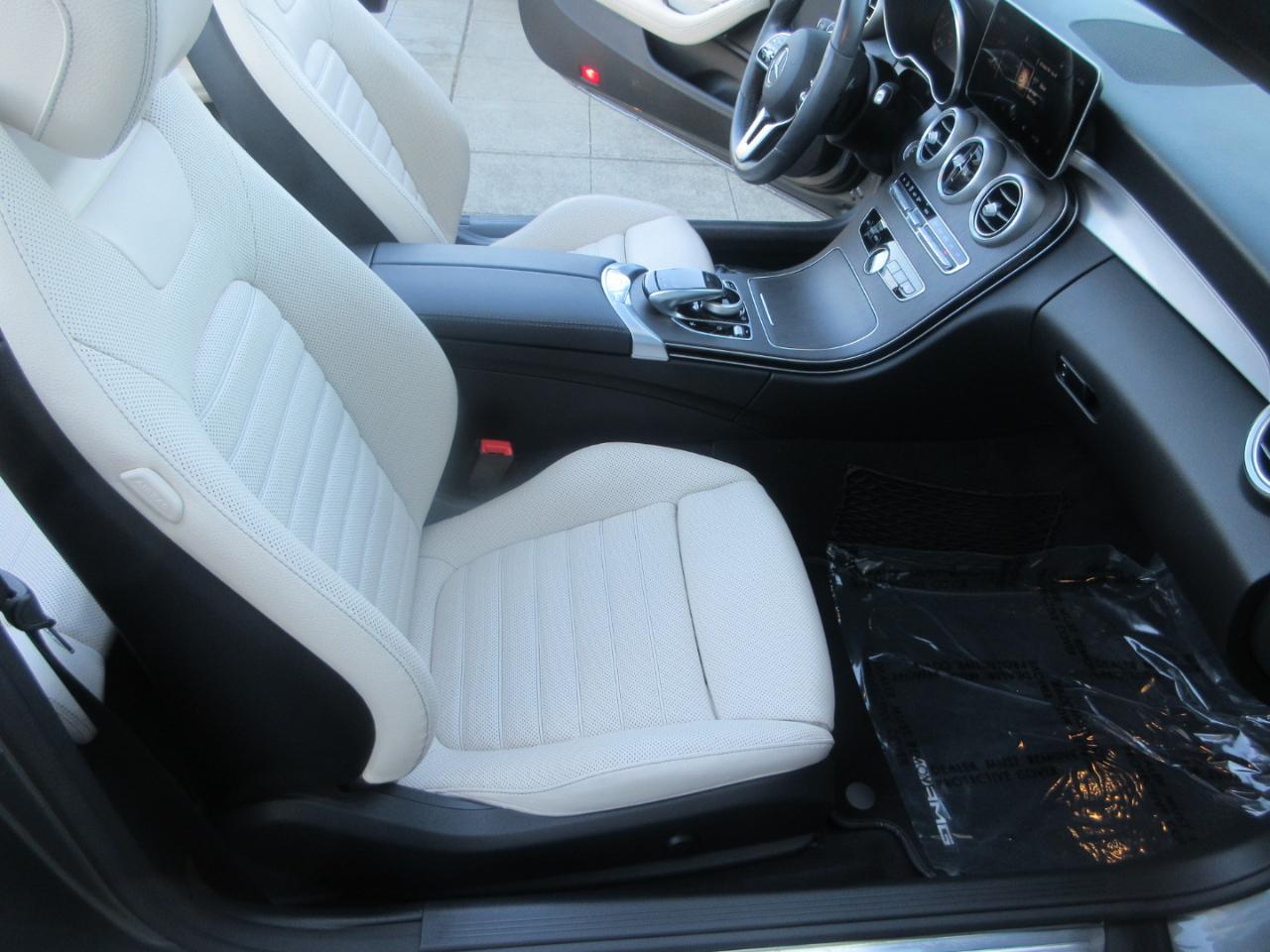 Mercedes-Benz C300  2020