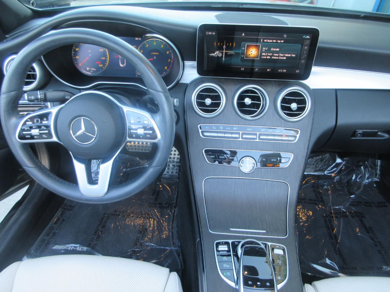 Mercedes-Benz C300  2020