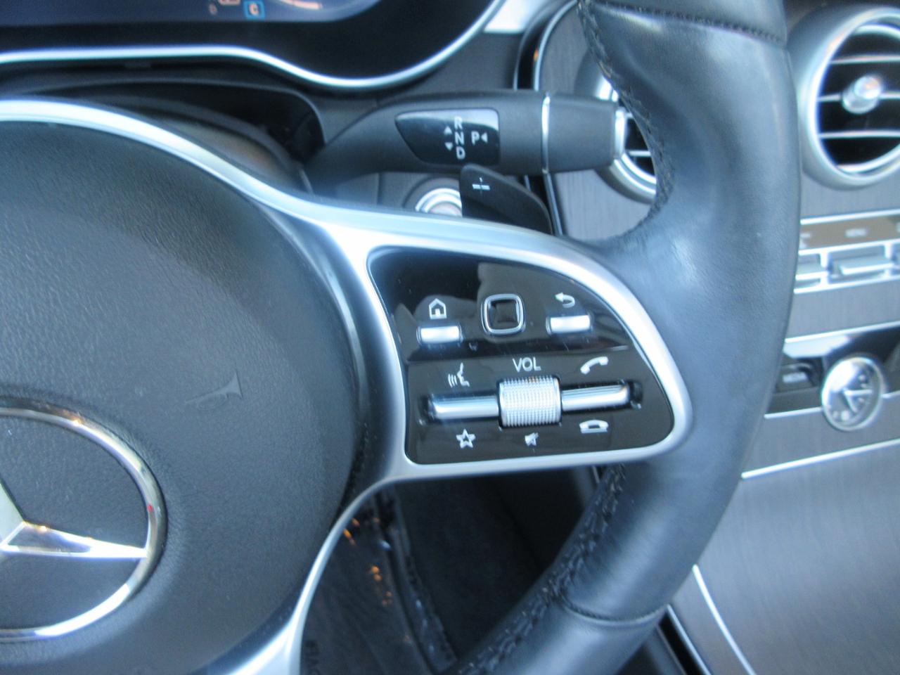 Mercedes-Benz C300  2020