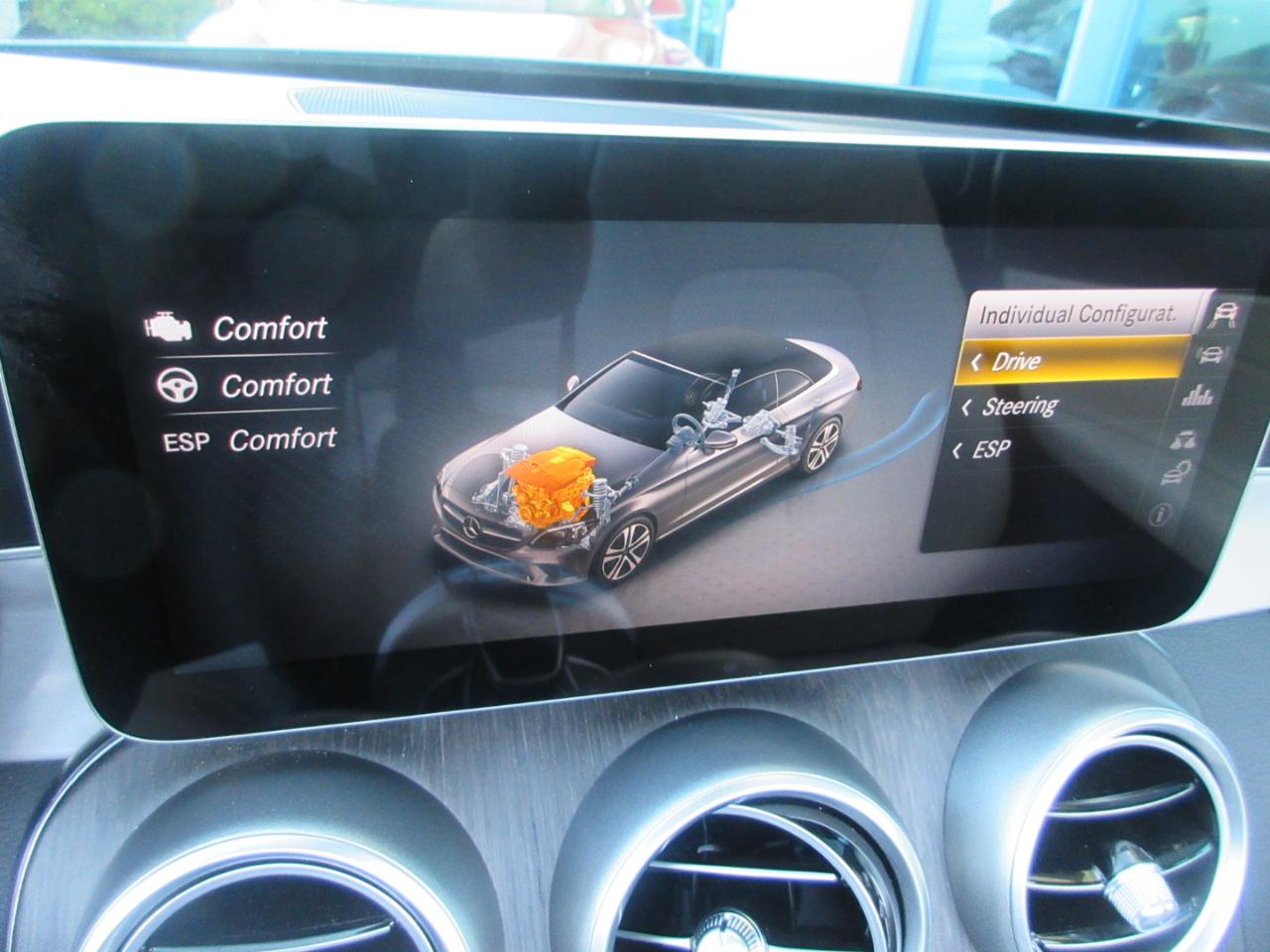Mercedes-Benz C300  2020