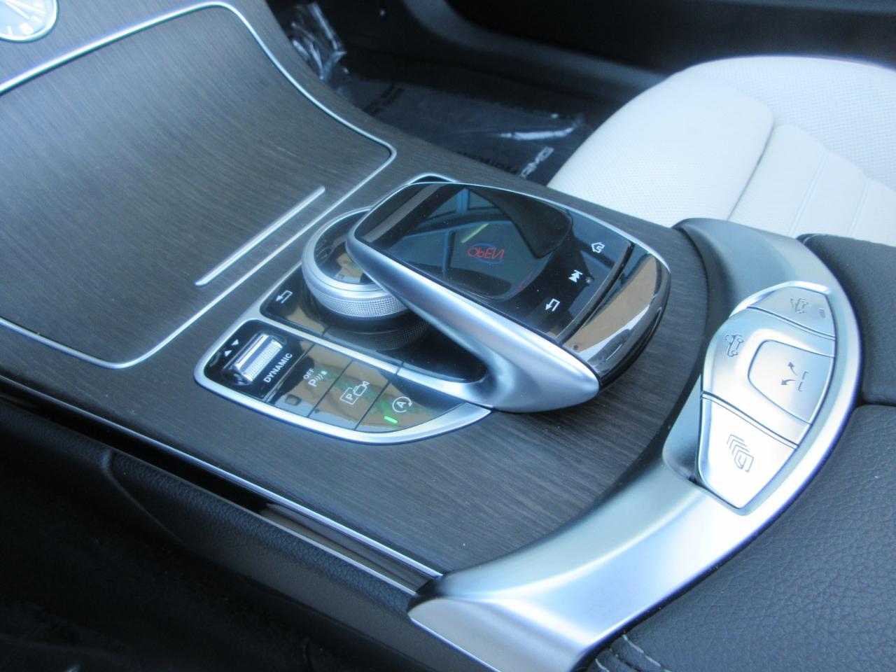 Mercedes-Benz C300  2020