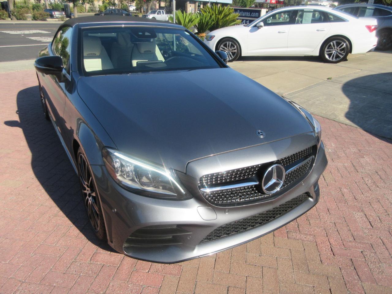 Mercedes-Benz C300  2020
