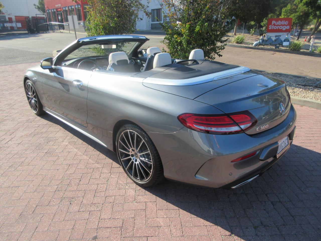 Mercedes-Benz C300  2020