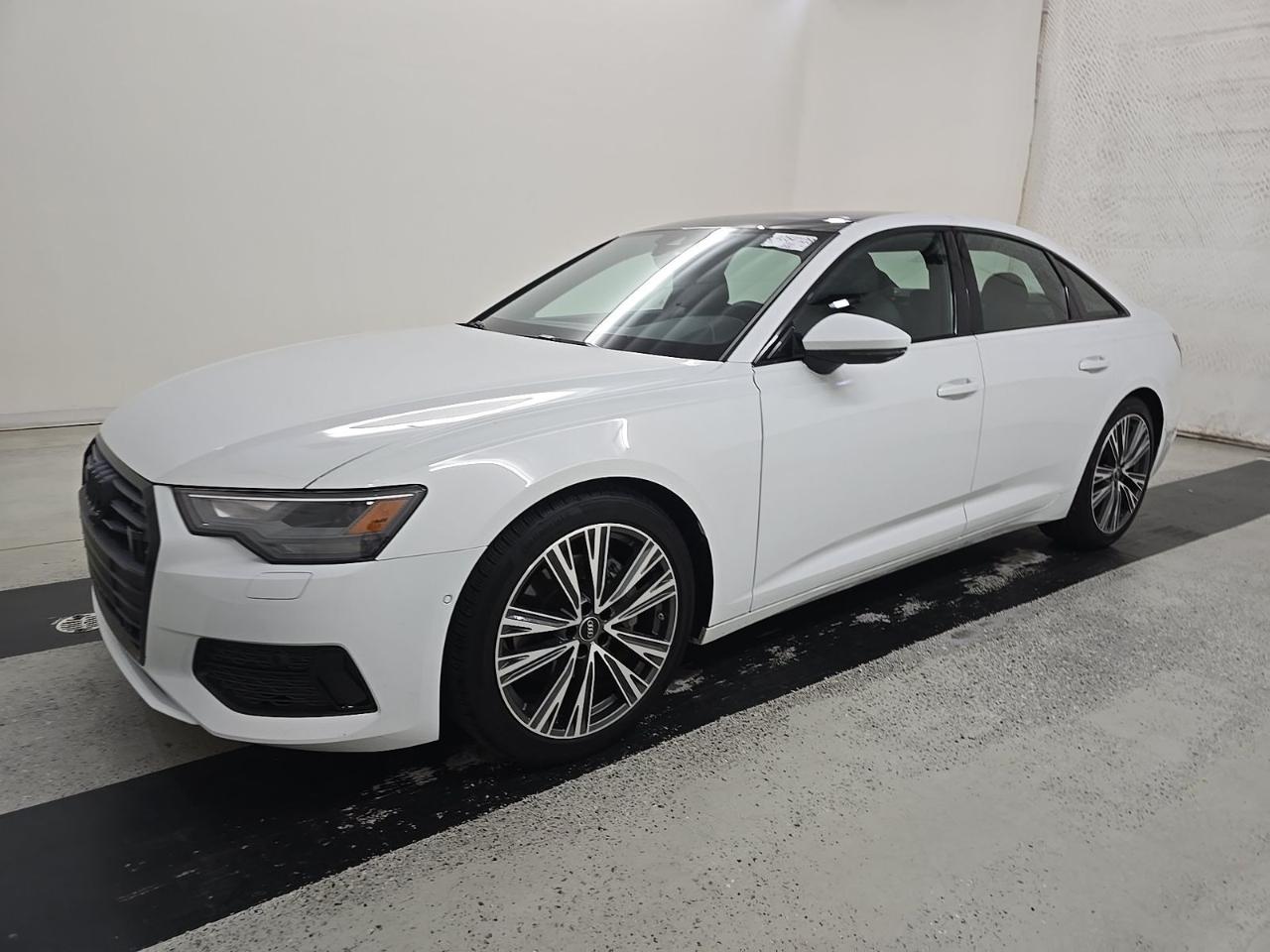 Audi A6 Sedan Premium 45 TFSI quattro 2023