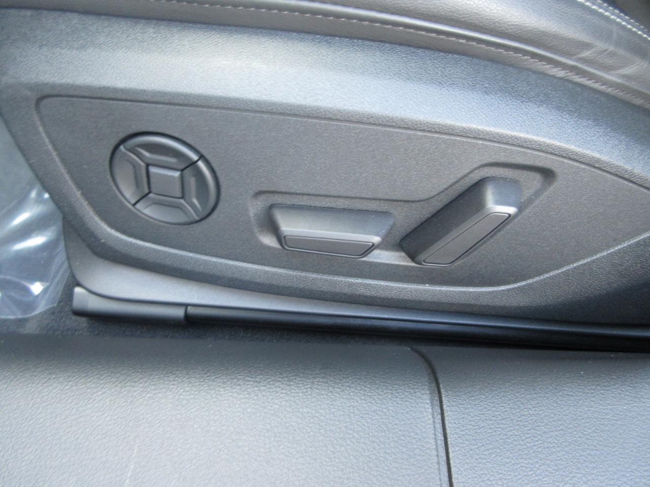 Audi A6 Sedan  2023
