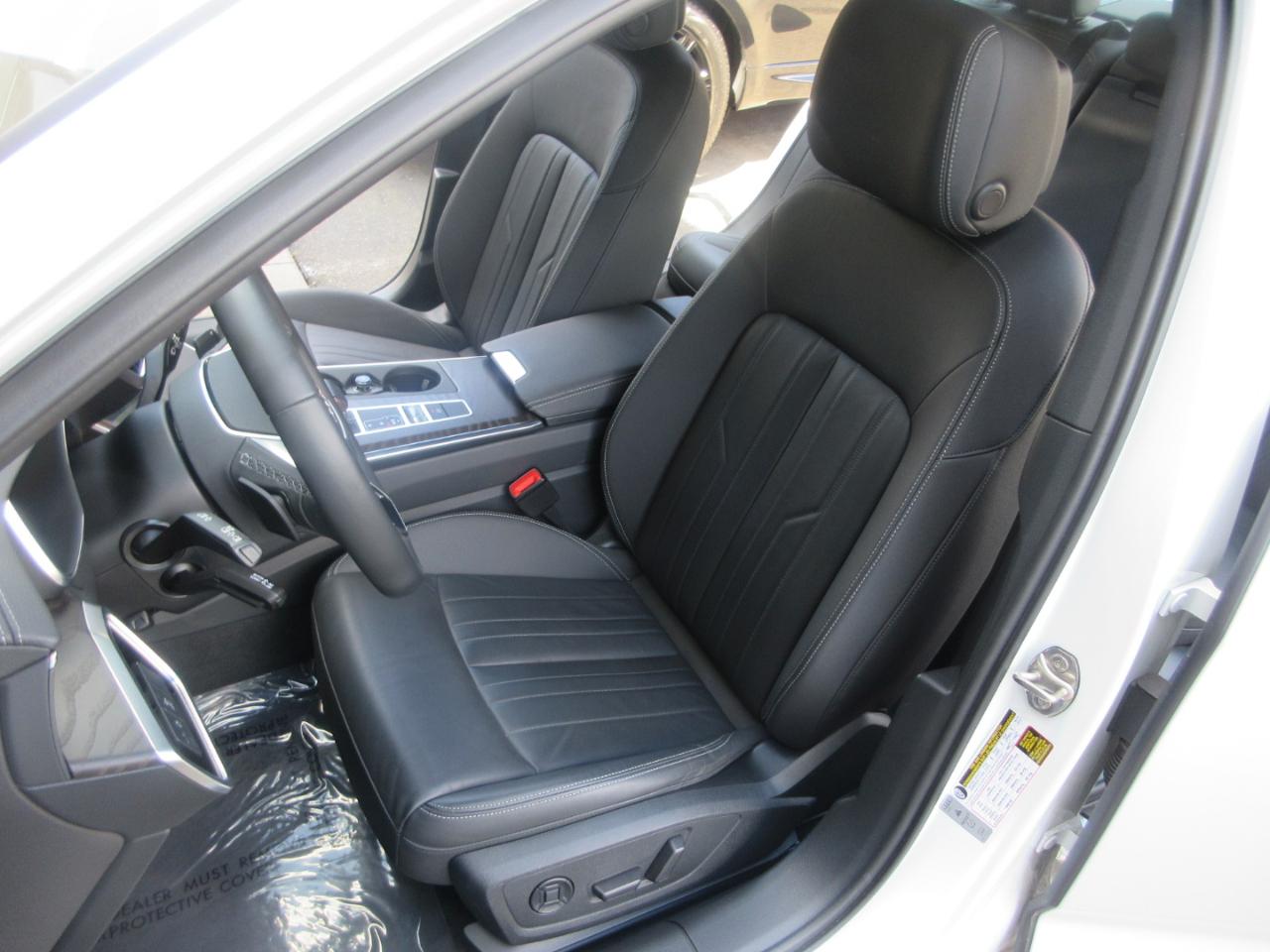 Audi A6 Sedan  2023