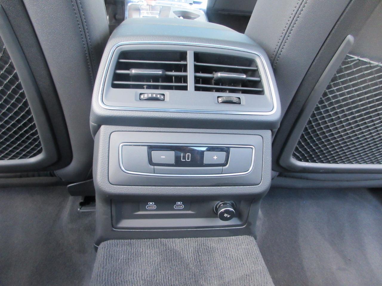 Audi A6 Sedan  2023