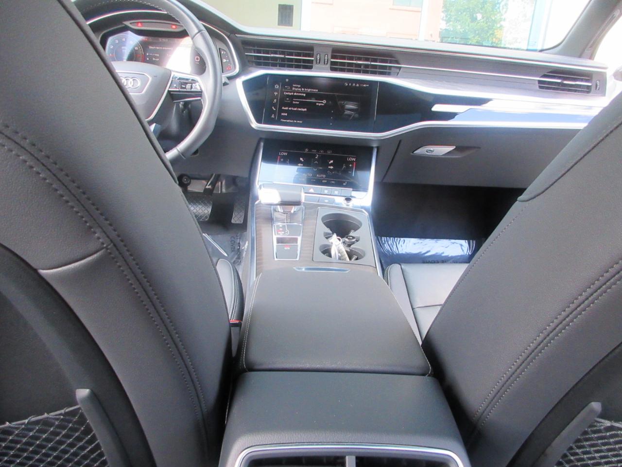 Audi A6 Sedan  2023