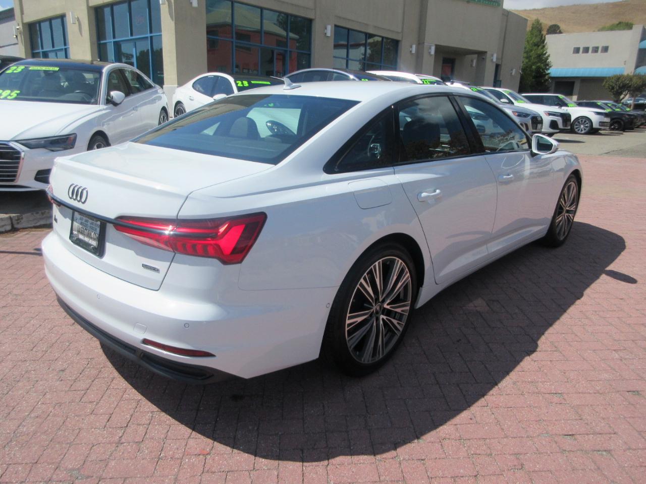 Audi A6 Sedan  2023