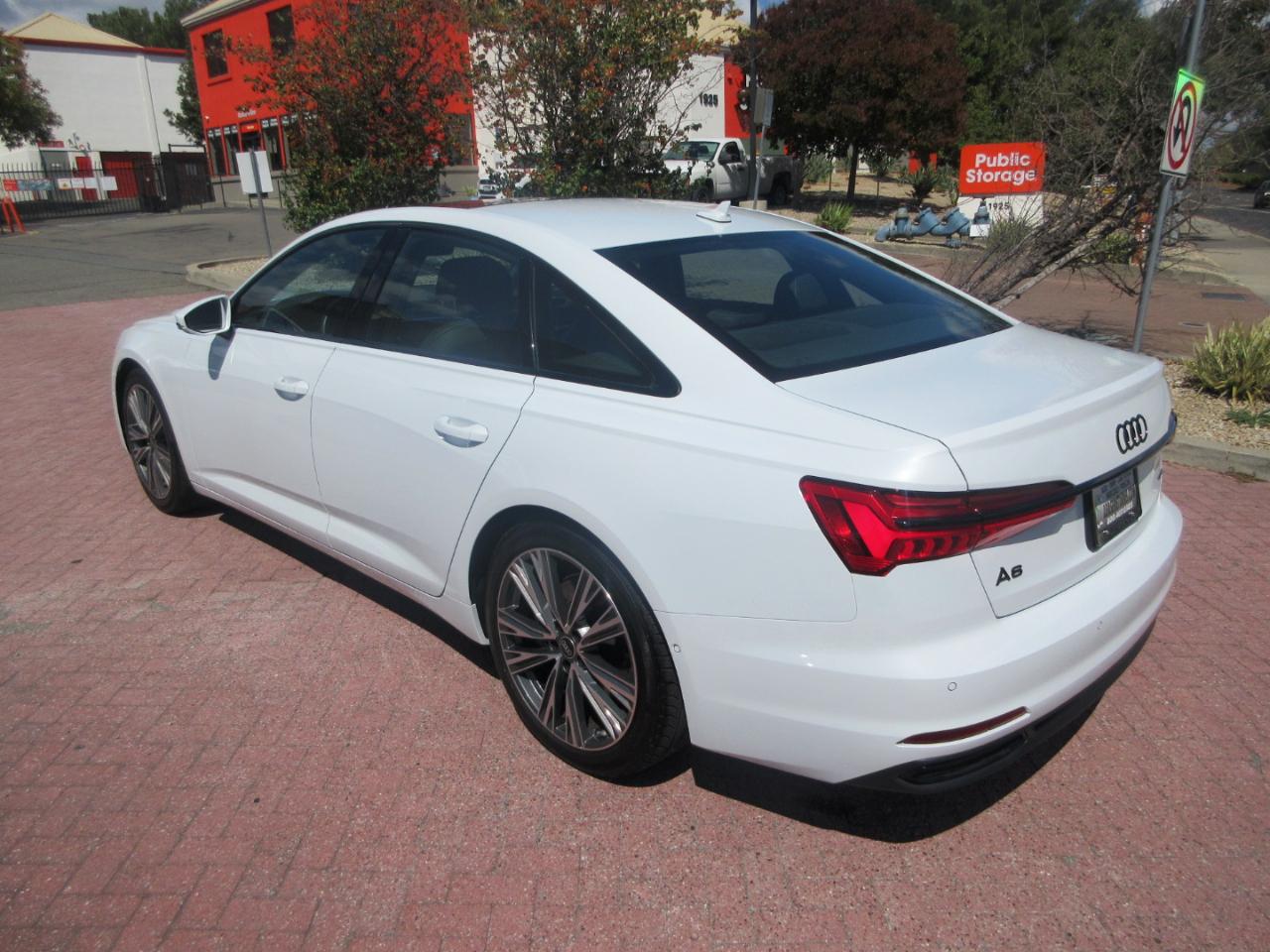 Audi A6 Sedan  2023