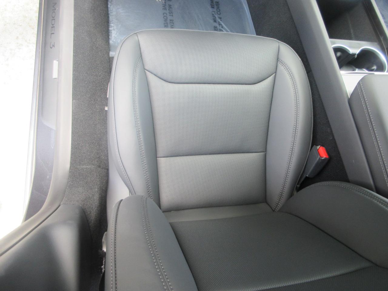 Tesla Model 3  2024