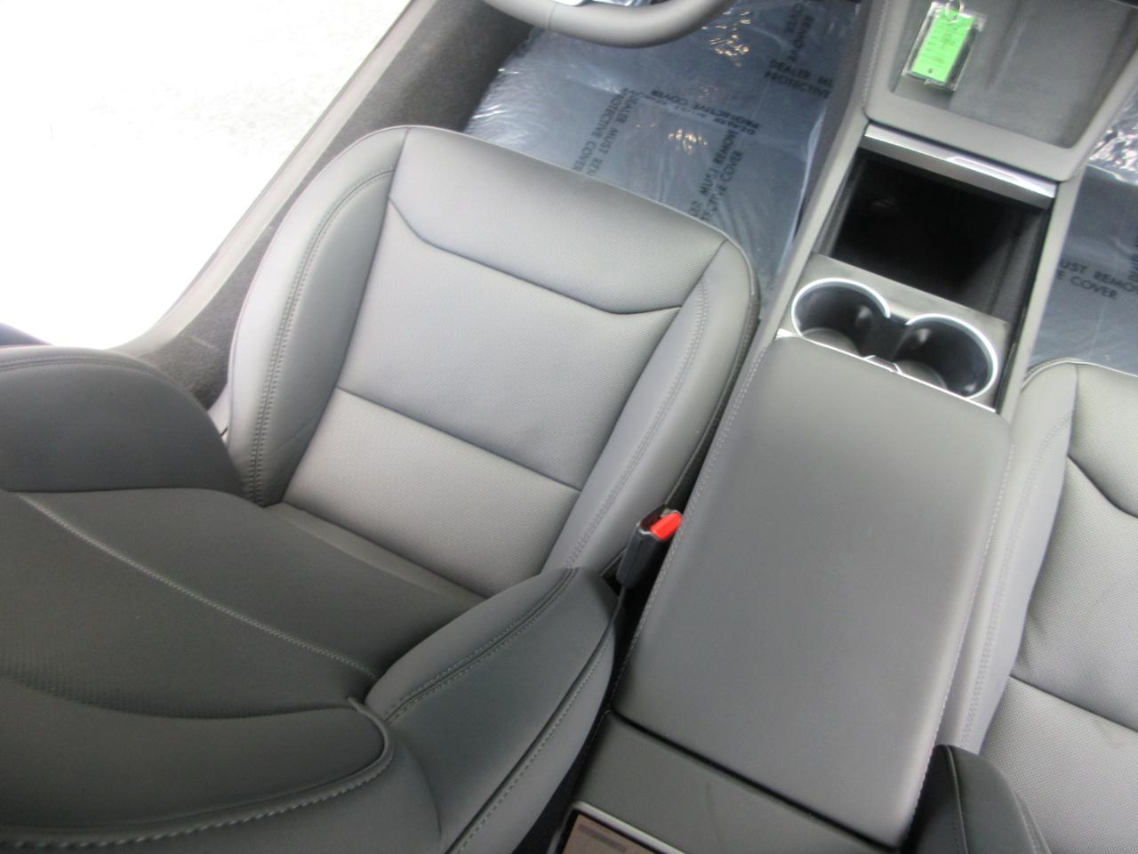 Tesla Model 3  2024