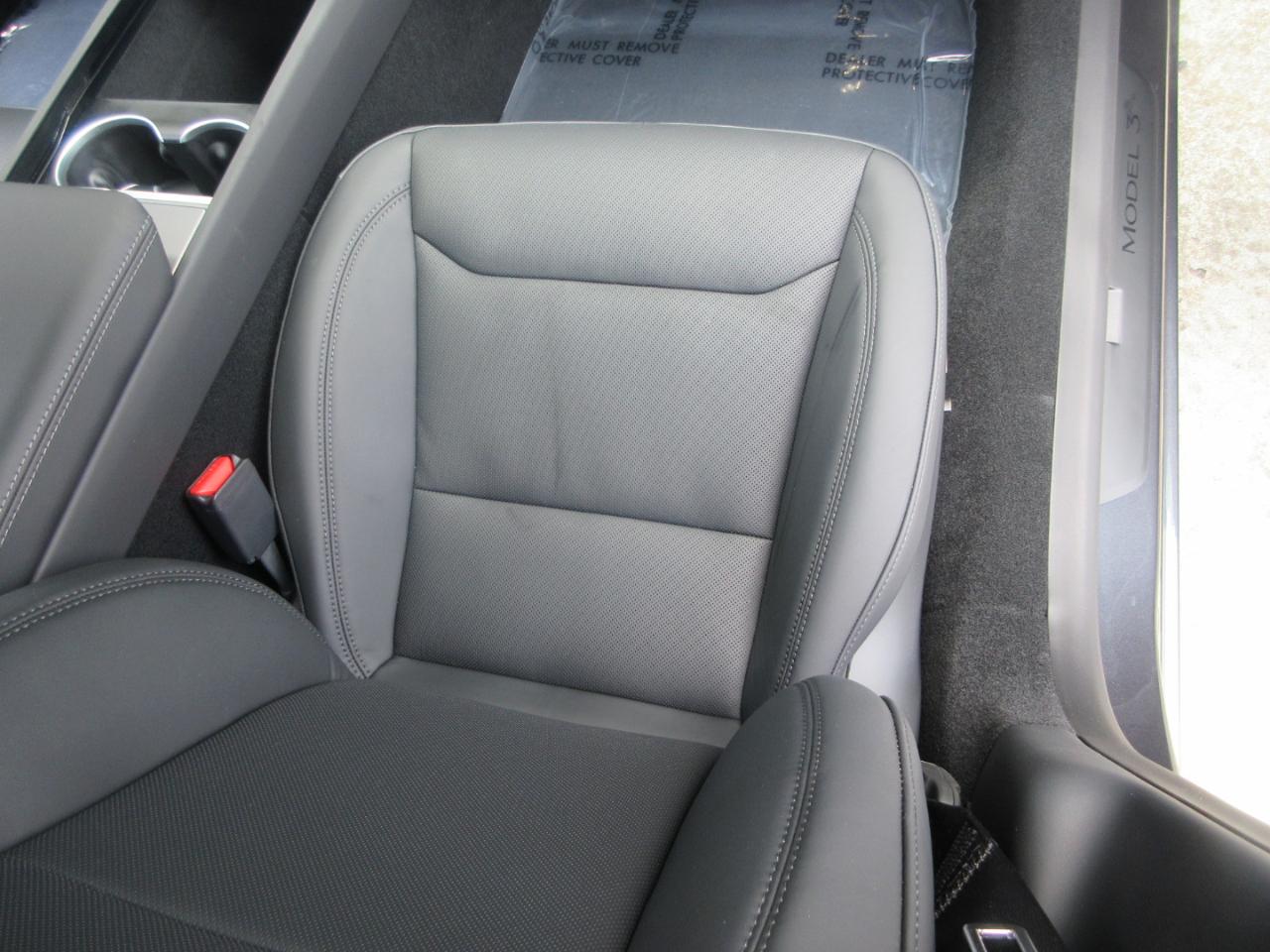 Tesla Model 3  2024