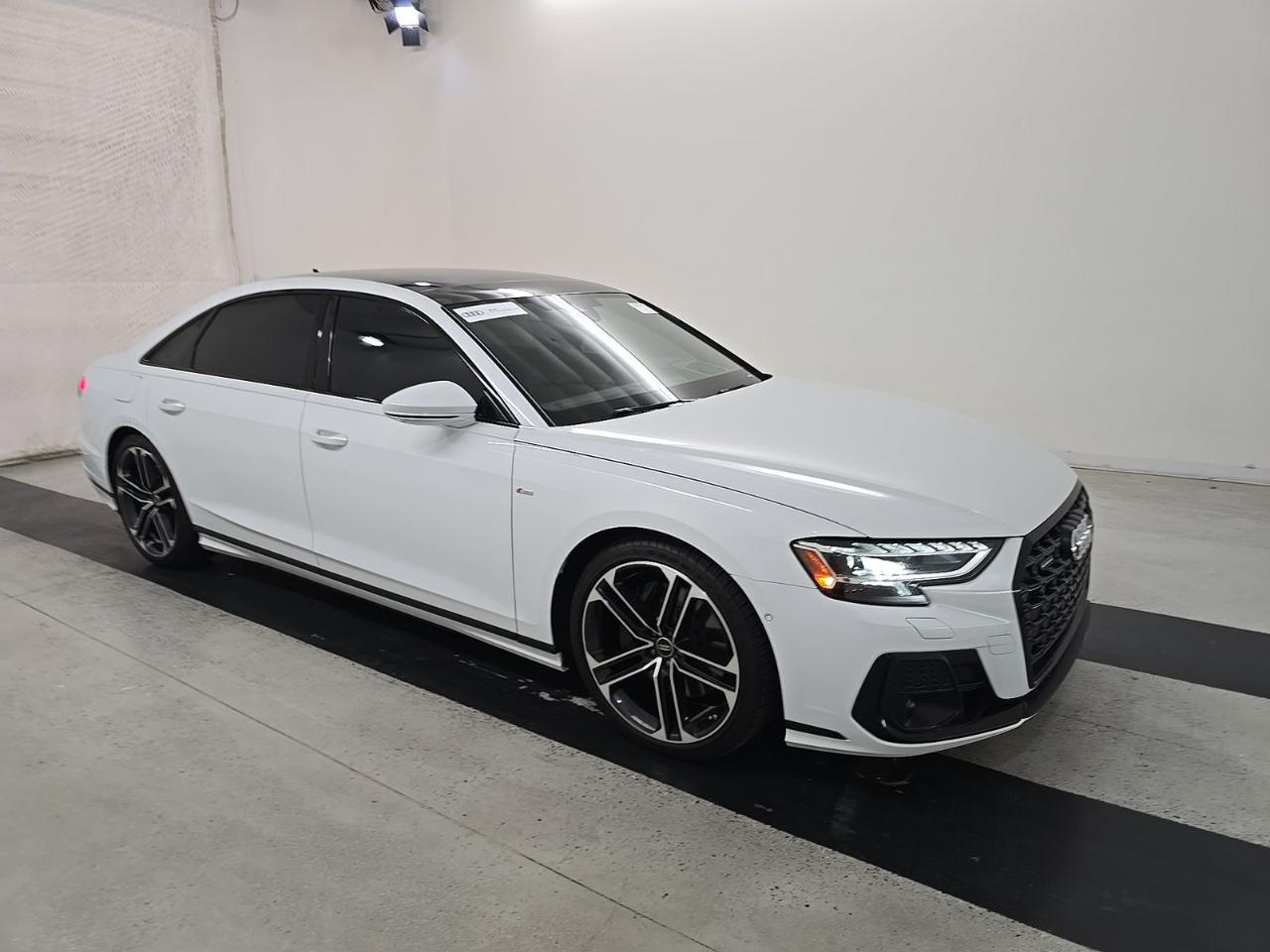 Audi A8  2025