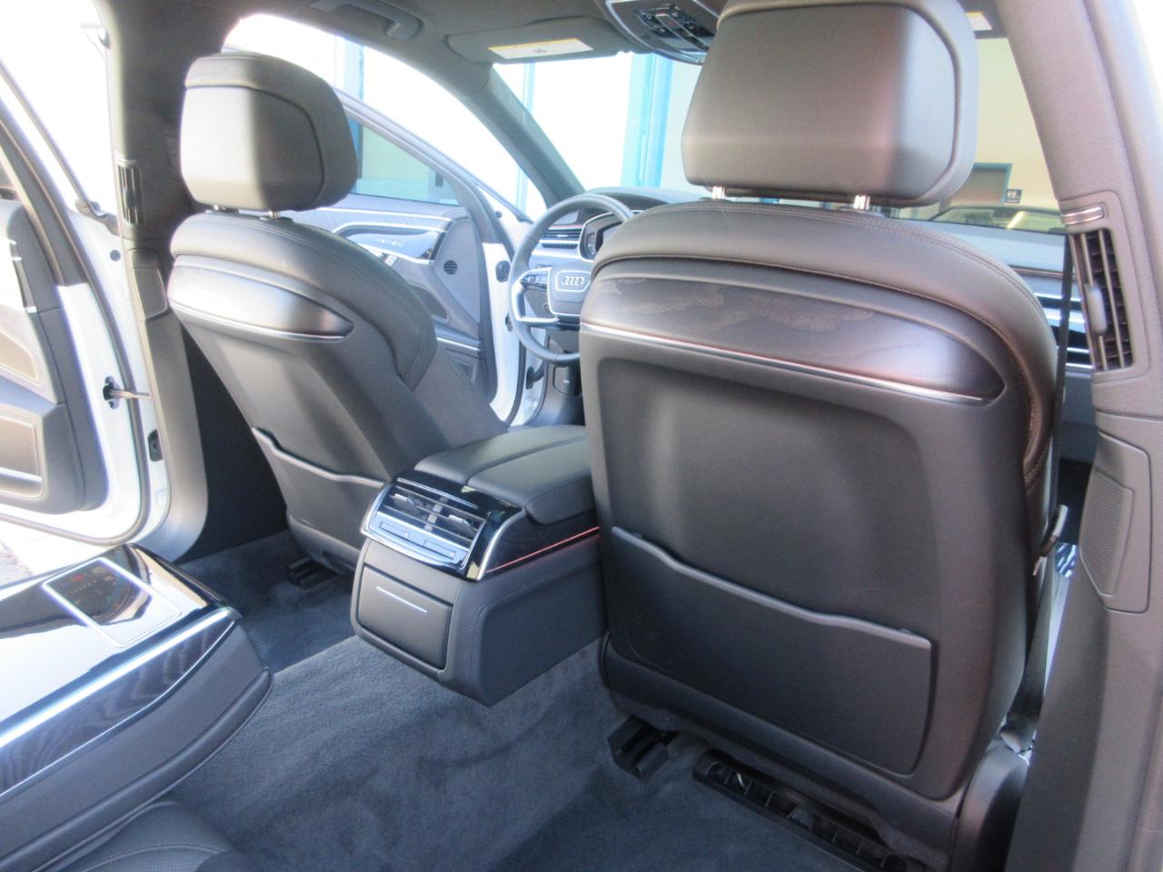 Audi A8 L  2025