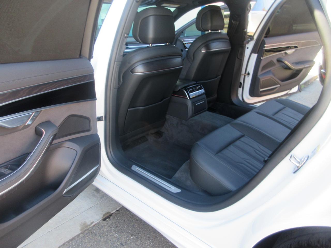 Audi A8 L  2025