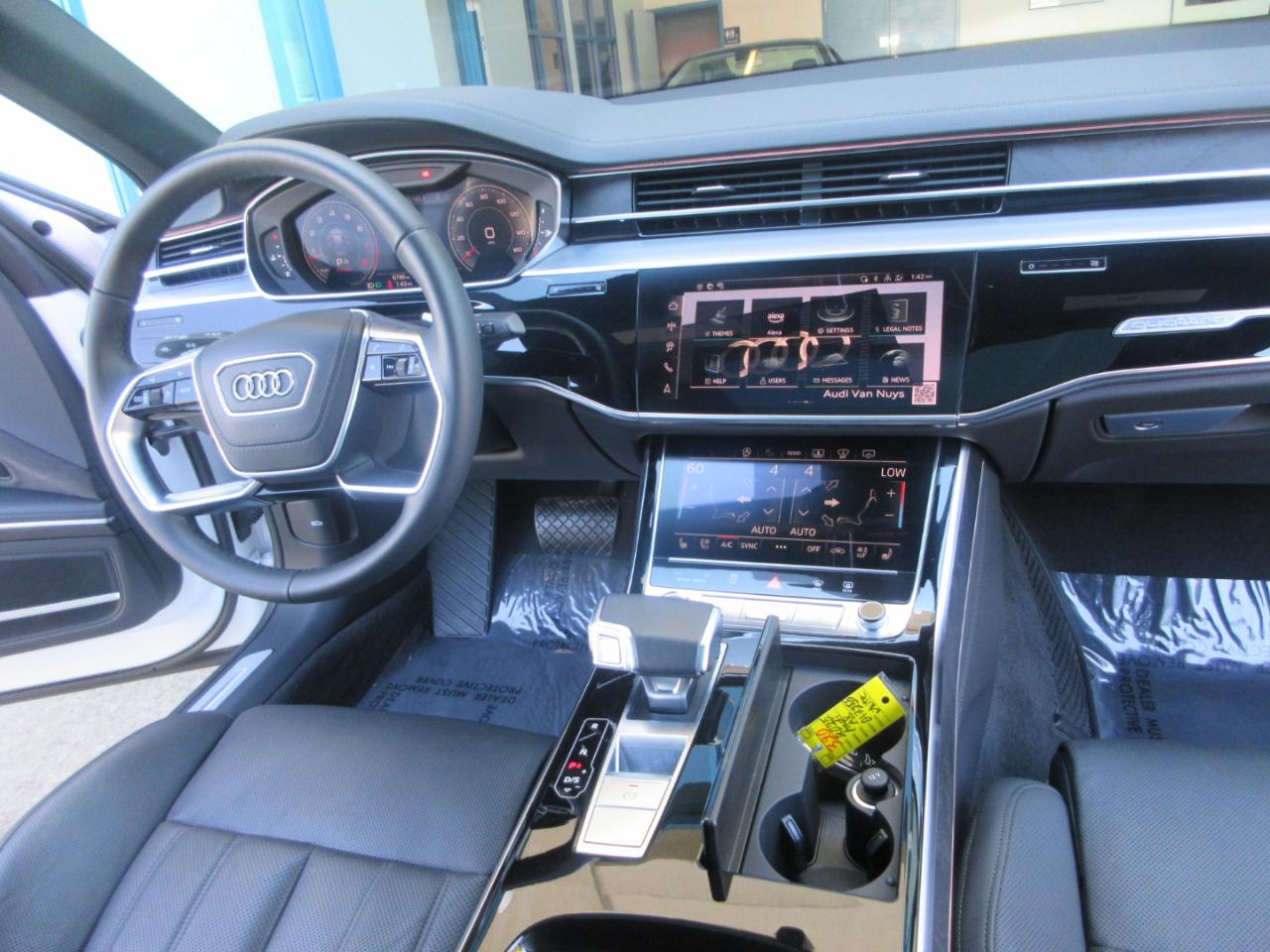 Audi A8 L  2025