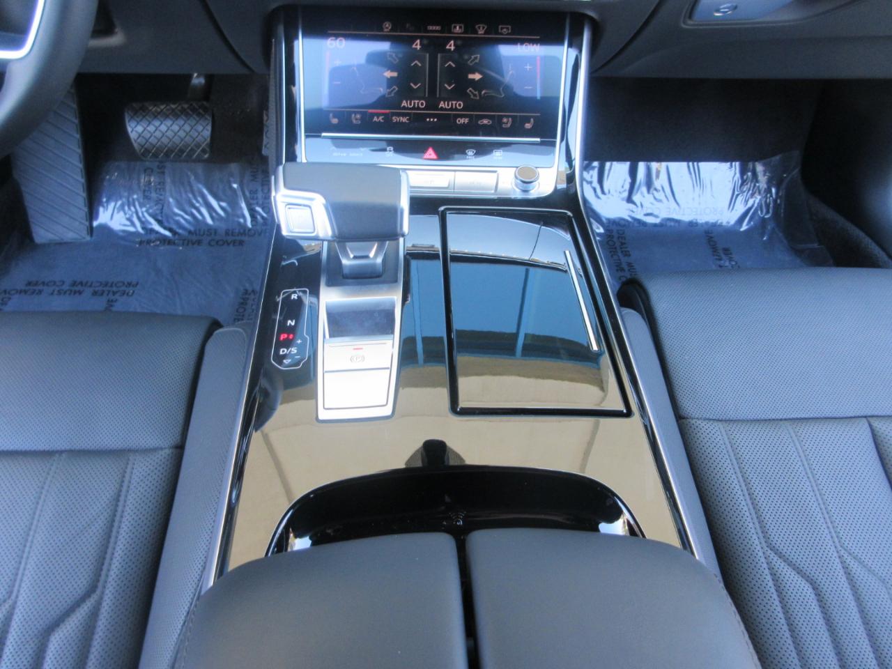 Audi A8 L  2025