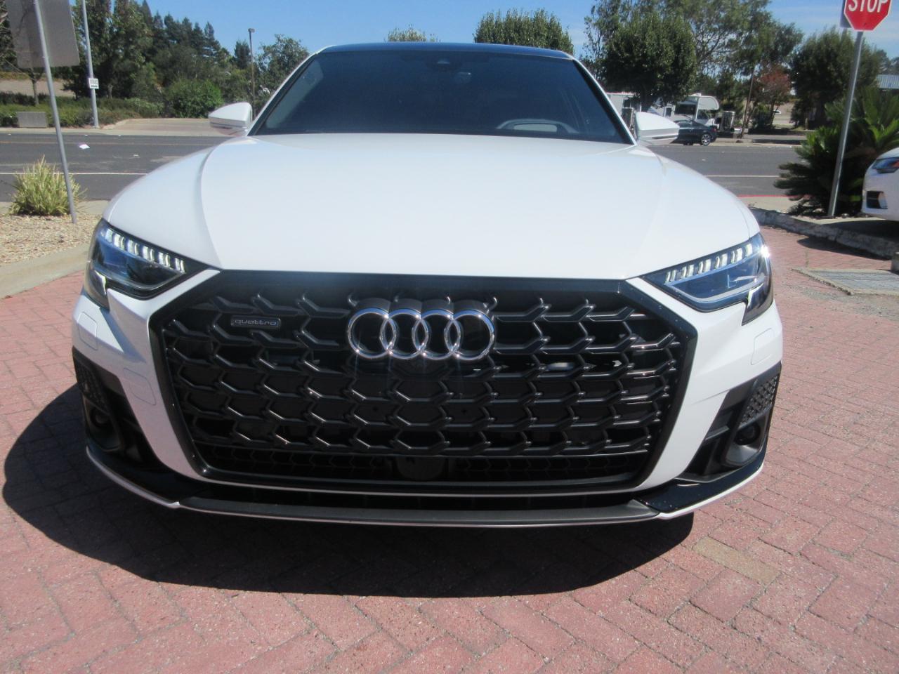 Audi A8 L  2025