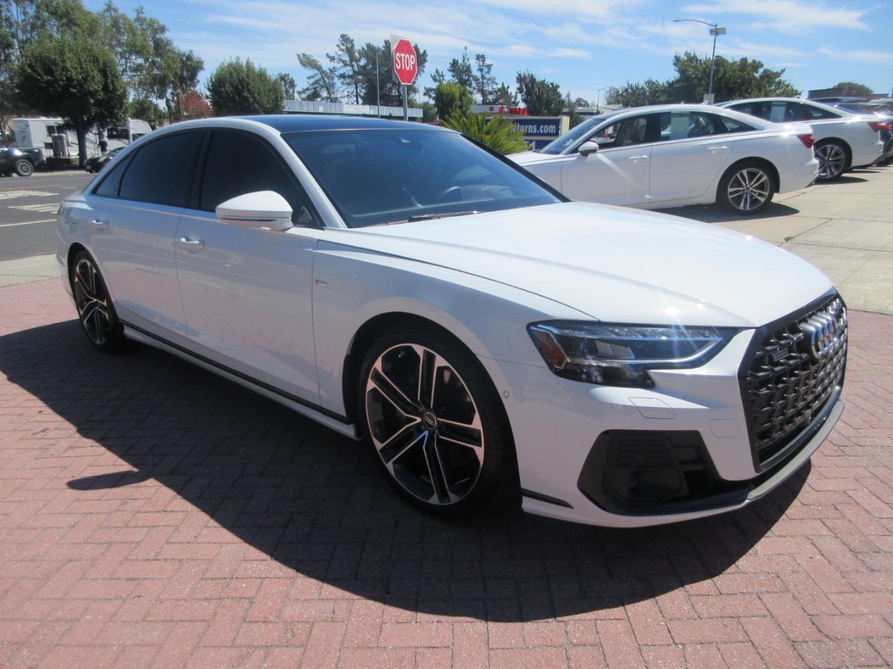Audi A8 L  2025