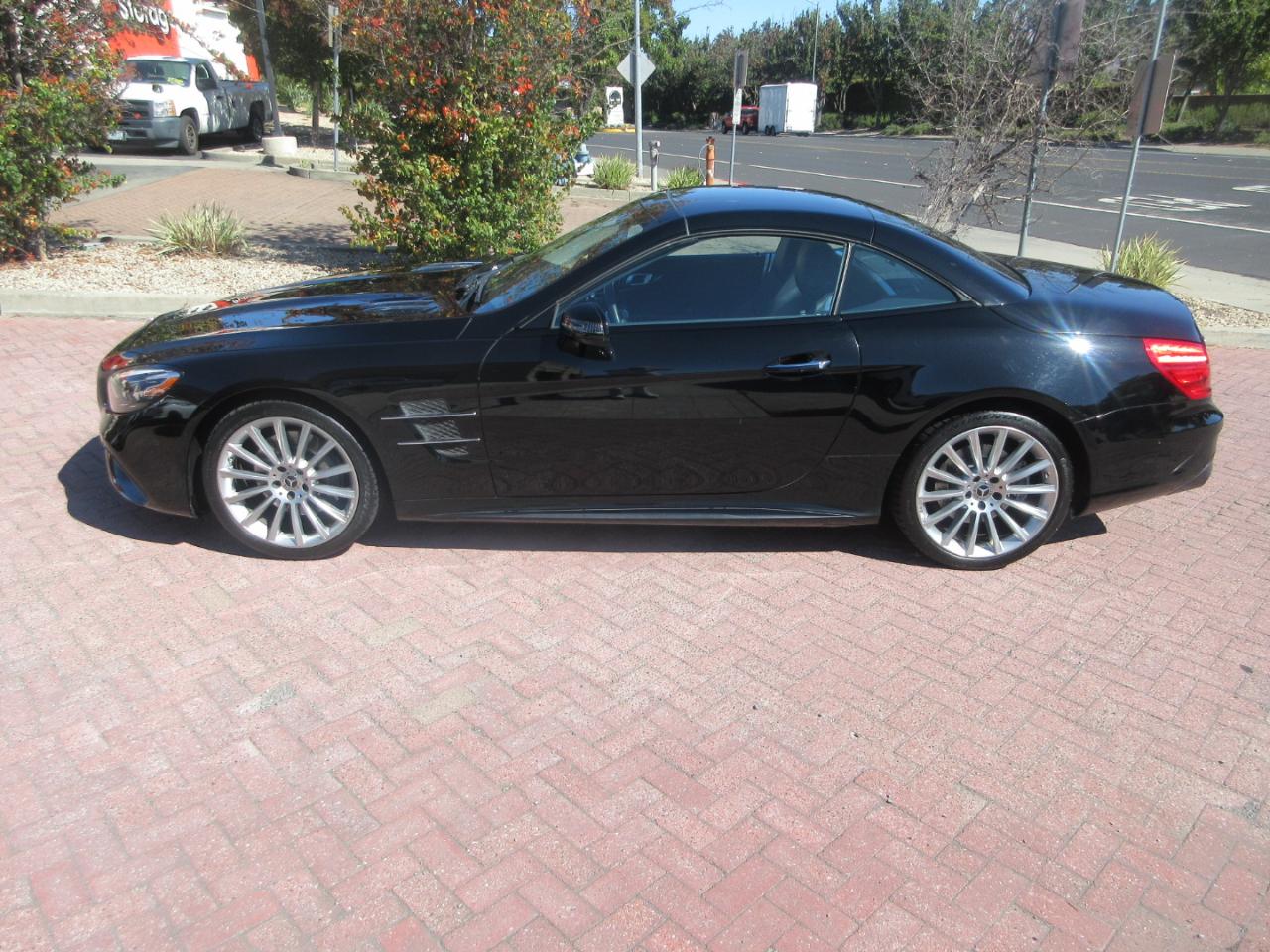 2017 Mercedes-Benz SL 550**HEAT-VENT SEATS**