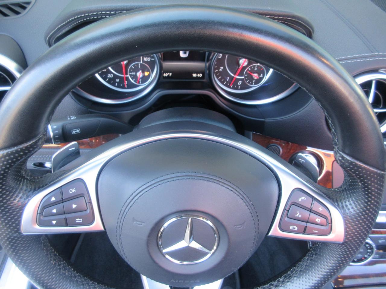 Mercedes-Benz SL  2017