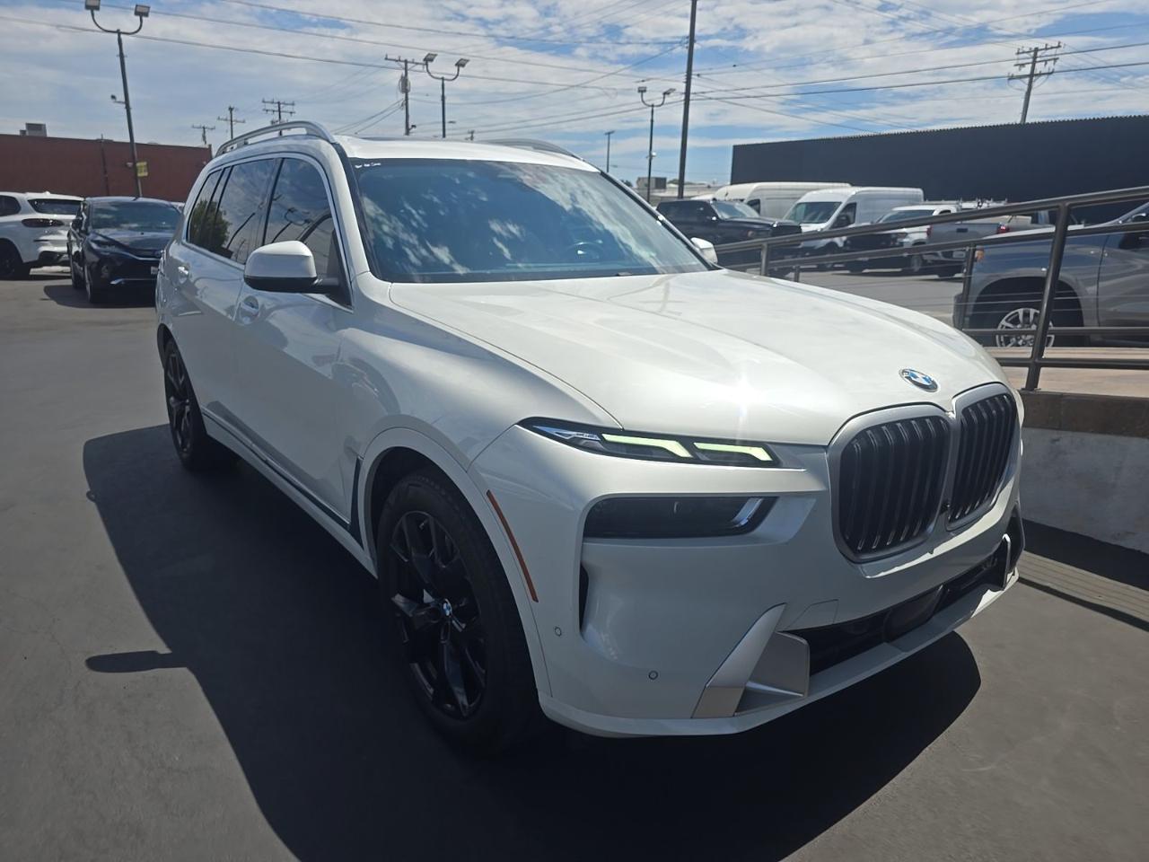 BMW X7  2025