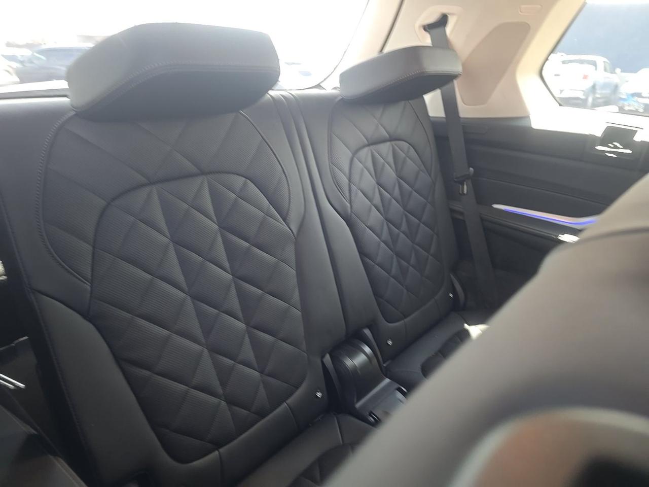 BMW X7  2025