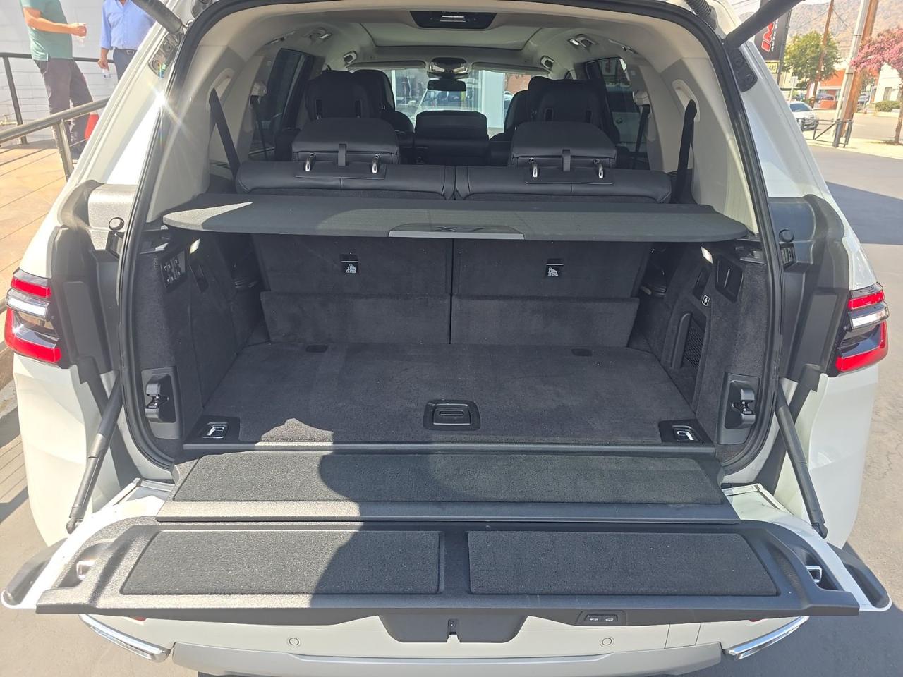 BMW X7  2025