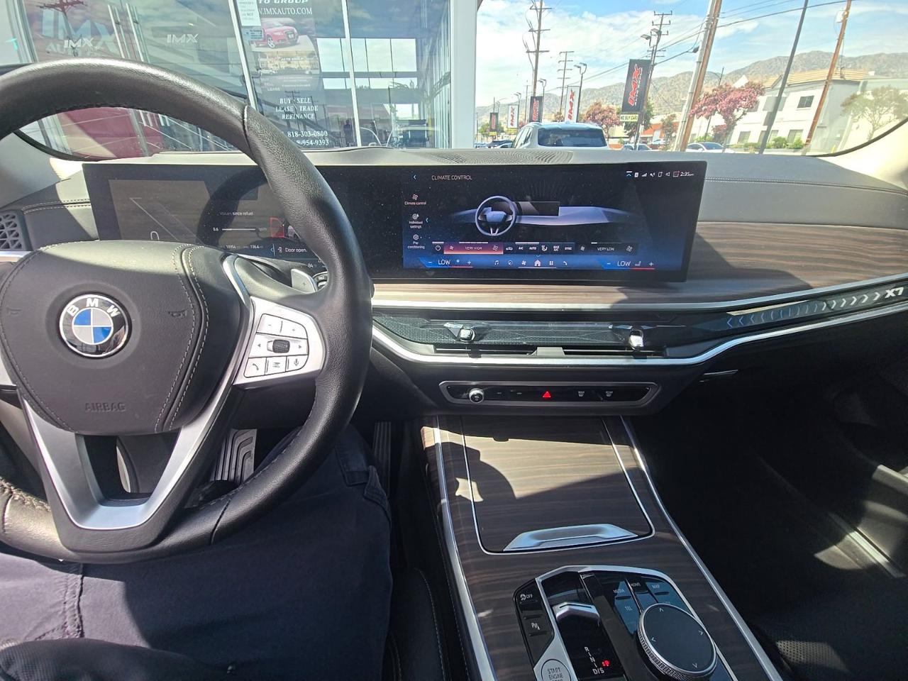 BMW X7  2025